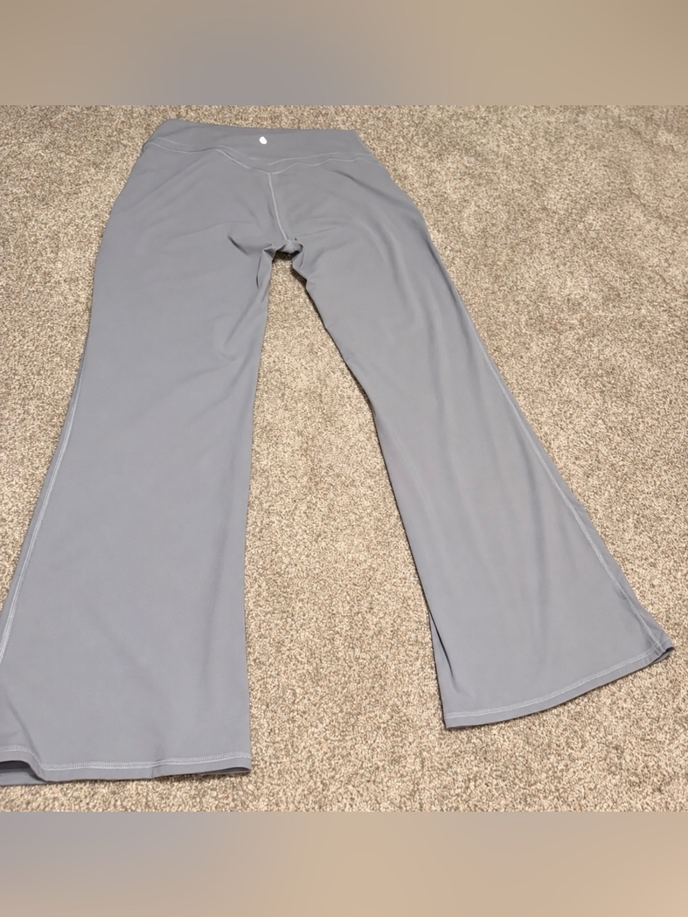 NWT- BRXL Women’s Gray High Rise Flare Leggings with Pockets | Size: 3XL - Picture 4 of 10